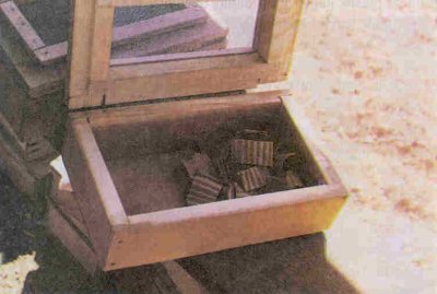 Salkım güvesi pupalarının kışladığı kültür kutusu